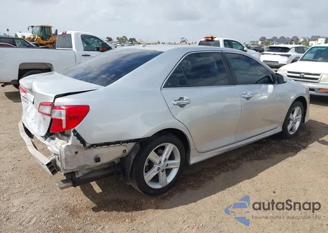 2014 Toyota Camry Se из США, поврежденный, VIN 4T1BF1FK1EU857123